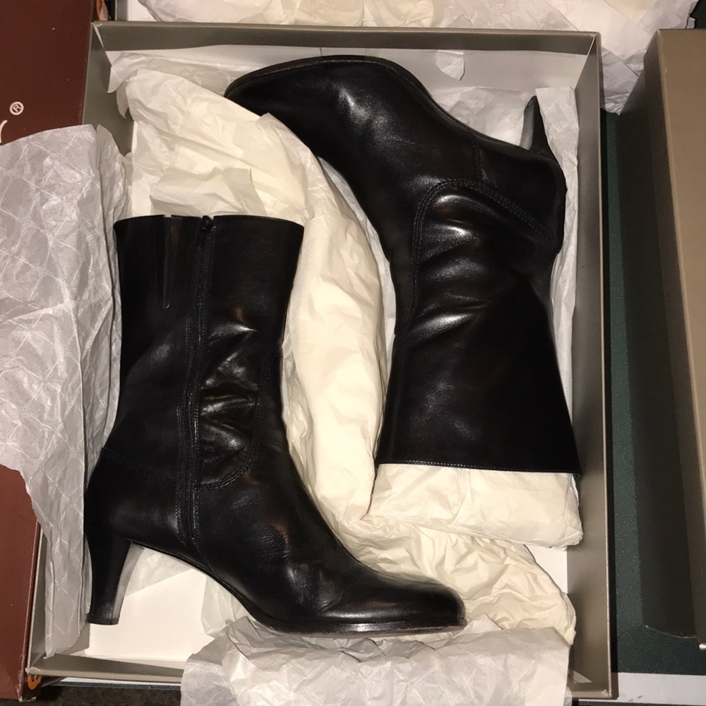 Simple black boots with a small heel